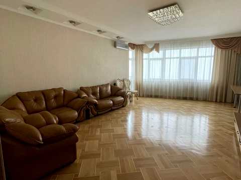 квартира за адресою Старонаводницька вул., 6-Б