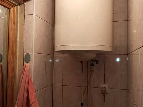 будинок за адресою с. Гнідин, 7 вишнева