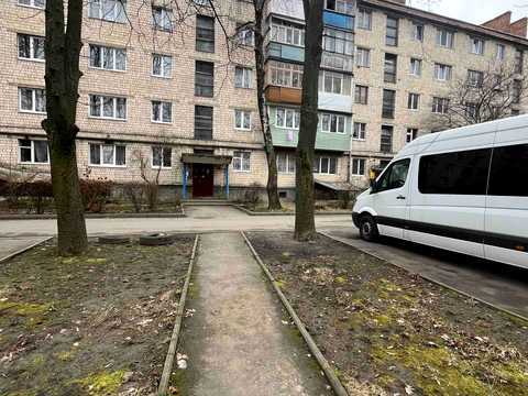 квартира за адресою Небесної Сотні вул. (Івана Стасюка), 22