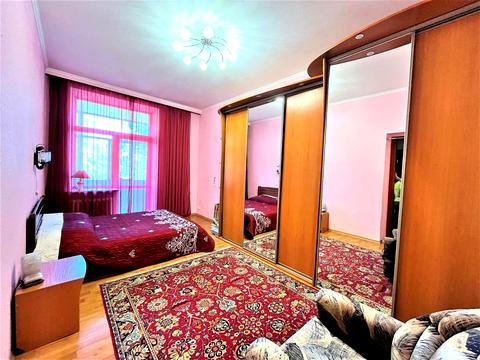квартира за адресою Переможців вул., 4