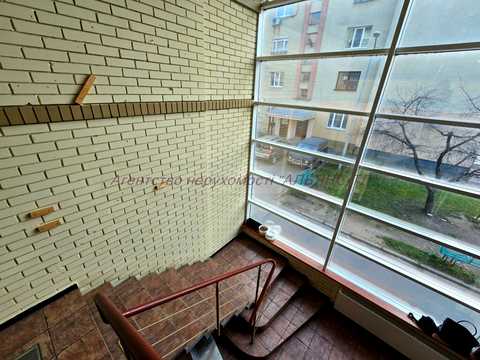 комерційна за адресою Тиводара Легоцького вул., 5