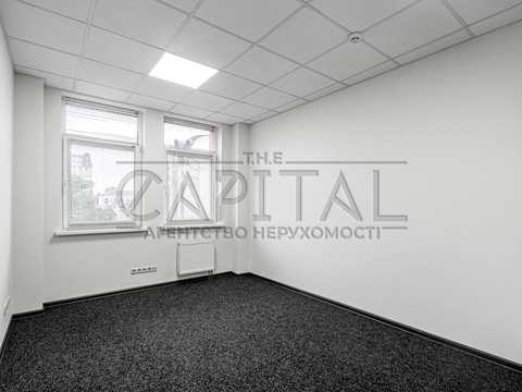 комерційна за адресою Спаська вул., 5