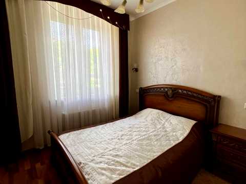 комерційна за адресою Курортна, 19