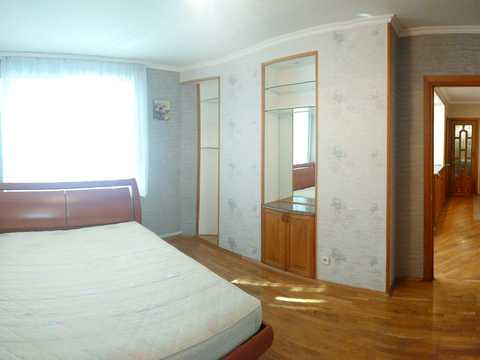 квартира по адресу ул. Небесной Сотни, 20