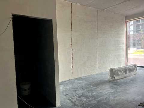 комерційна за адресою Набережна Перемоги вул., 128