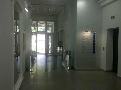 коммерческая по адресу Музейний пер., 4