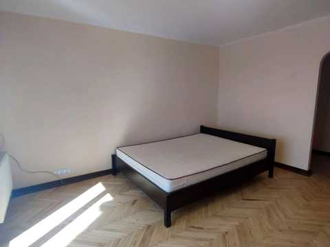 квартира за адресою Угорницька вул., 12