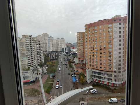 квартира за адресою Лариси Руденко вул., 3-А