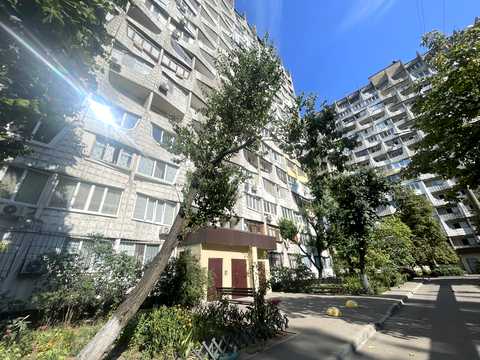 квартира по адресу Героев просп., 20