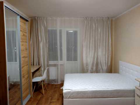 квартира за адресою Ревуцького вул., 54