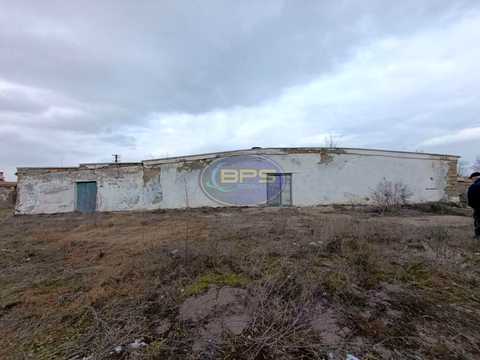 комерційна за адресою Центральна, 1