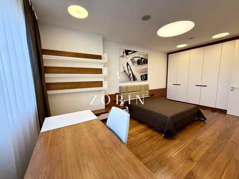 квартира по адресу Староказацкая ул. (Комсомольская), 52б
