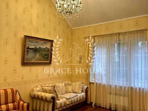 будинок за адресою Лугова вул.