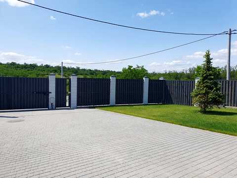 будинок за адресою Нова