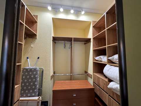 квартира за адресою Десятинний пров., 7