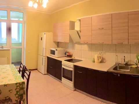квартира по адресу Сім'ї Кульженків ул. (Петра Дегтяренка), 35