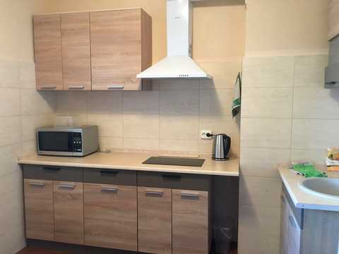 квартира за адресою Ревуцького вул., 56