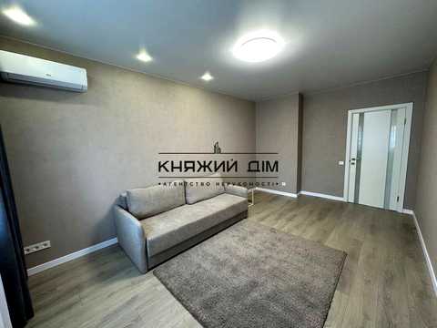 квартира за адресою Андрія Аболмасова вул. (Панельна), 7
