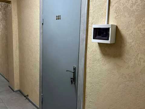 коммерческая по адресу Батумская ул., 11
