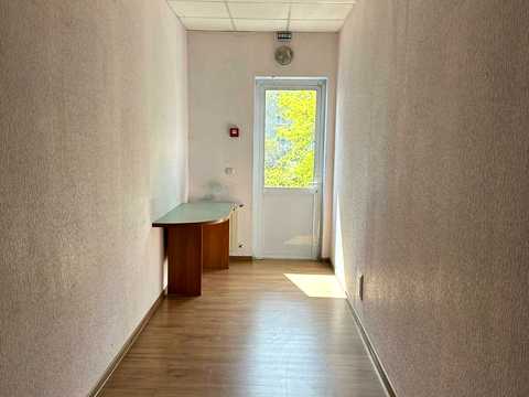 комерційна за адресою Рівне, Соломії Крушельницької вул., 77