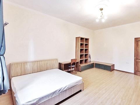 квартира за адресою Тарасівська вул., 18