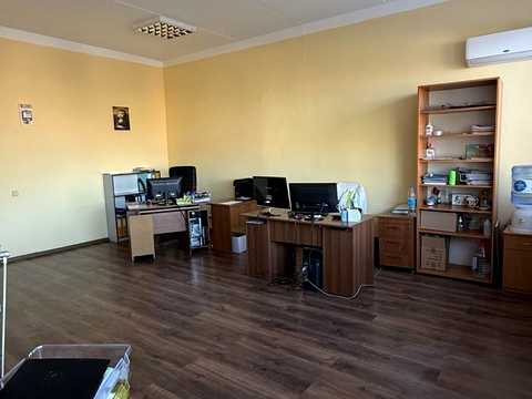комерційна за адресою Центральний просп. (Леніна), 93-Д