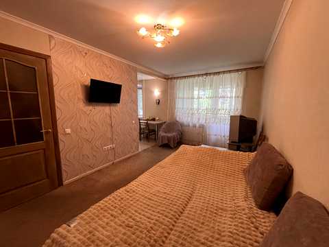 квартира за адресою Українська вул., 43