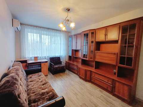 квартира за адресою Олега Міхнюка вул. (Воїнів-Інтернаціоналістів), 7