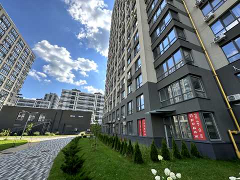 квартира за адресою Олександра Олеся вул., 4-А