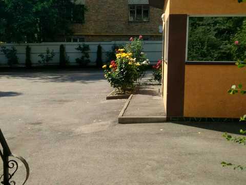 комерційна за адресою Васильківська вул., 29