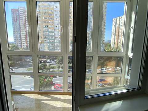 квартира за адресою Софії Русової вул., 7