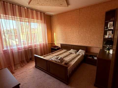 будинок за адресою Людмили Гінзбург пров. (Щорса)