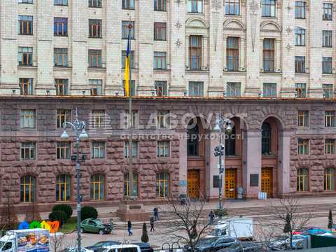 коммерческая по адресу Лютеранская ул., 8