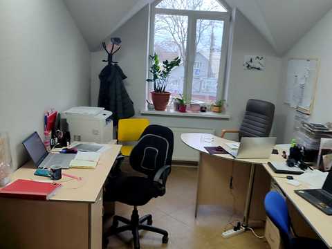 комерційна за адресою Любецька вул., 56