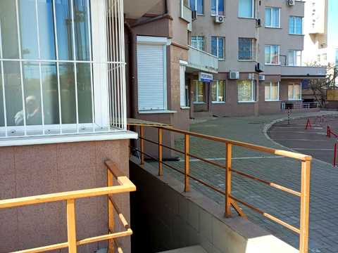 комерційна за адресою Одеса, Середньофонтанська вул., 19г