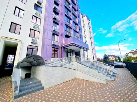 комерційна за адресою Садова вул., 1-В к1