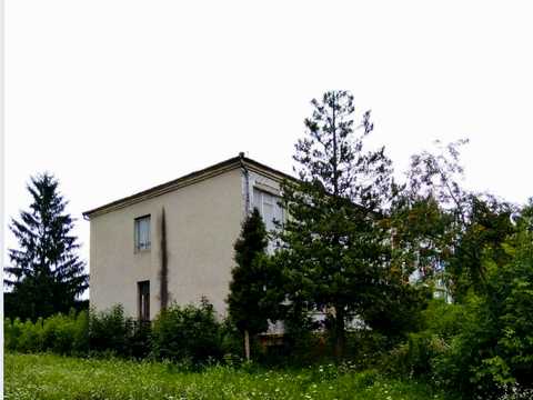 комерційна за адресою Центральна, 81