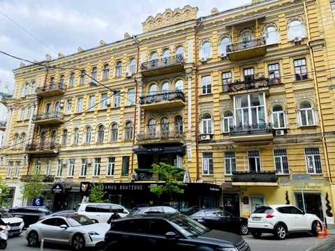 комерційна за адресою Архітектора Городецького вул., 10/1