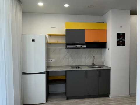 квартира за адресою Київ, Салютна вул., 2к4