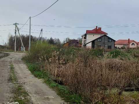 ділянка за адресою Осіння