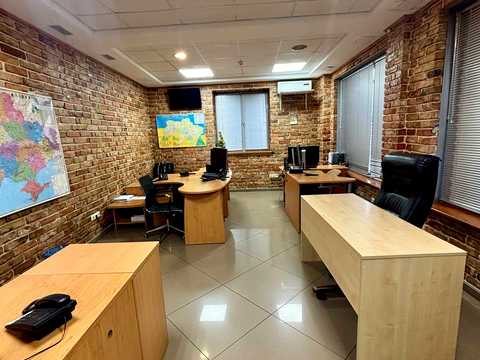 комерційна за адресою Степана Бандери вул. (Шмідта), 6