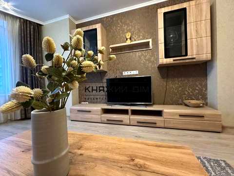 квартира за адресою Дніпровська набережна вул., 26-Б
