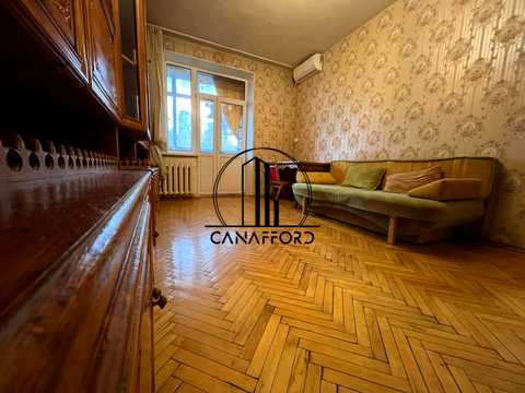 квартира за адресою Лабораторна вул., 33/37