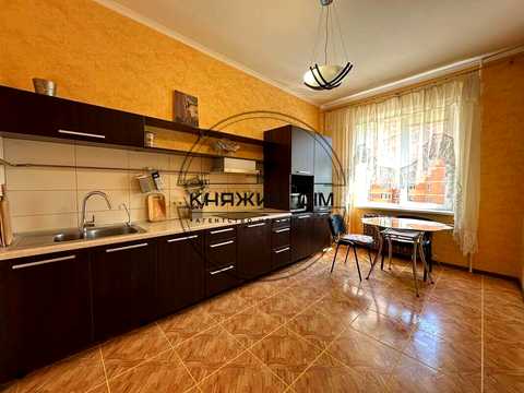квартира за адресою Срібнокільська вул., 14-А