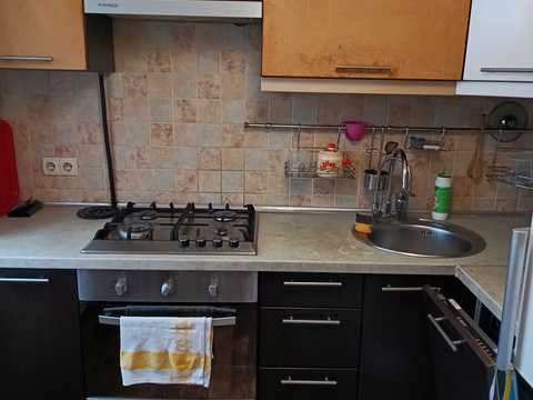 квартира по адресу Строителей ул., 1
