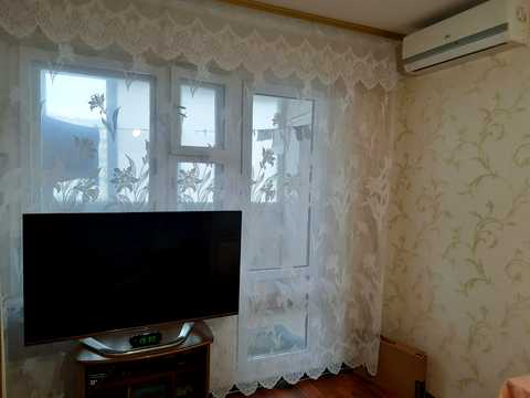 квартира за адресою Анни Ахматової вул., 25