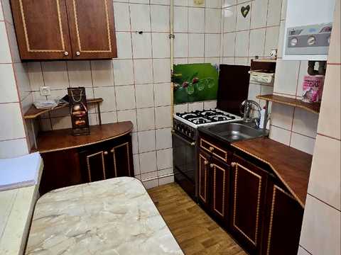 квартира за адресою Ірпінська вул. (Абхазька), 8