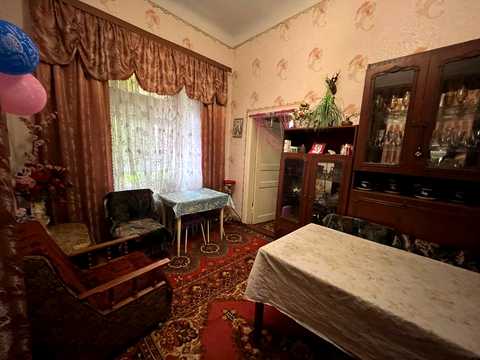 будинок за адресою Володимира Івасюка вул. (Морозова), 13