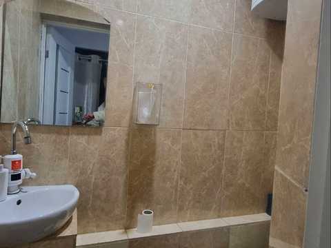 комерційна за адресою Торгова вул., 17