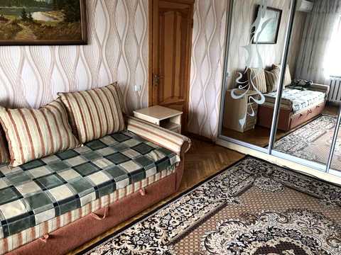 квартира за адресою Алішера Навої просп., 90